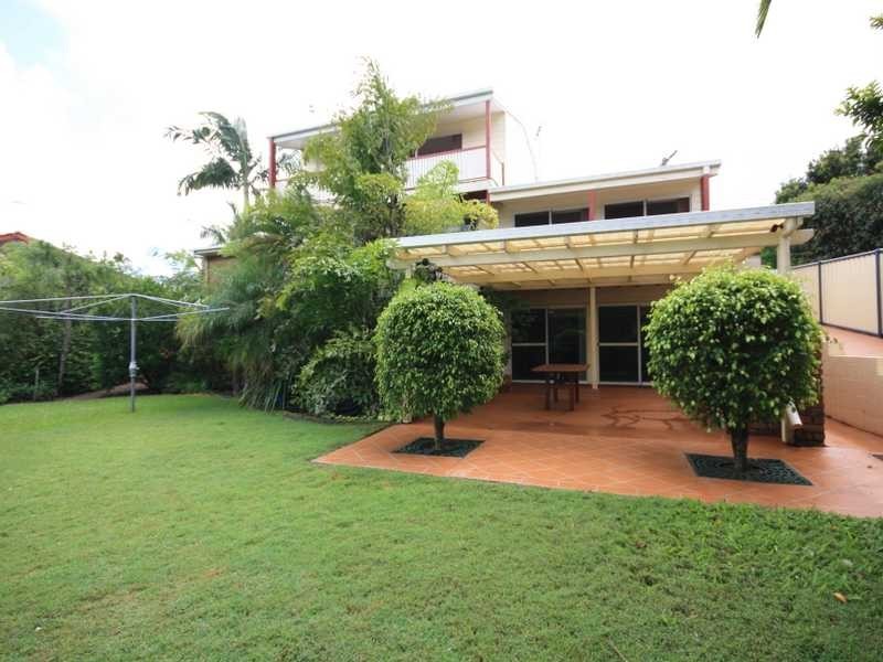 13 Edgehill Cr, Springwood QLD 4127