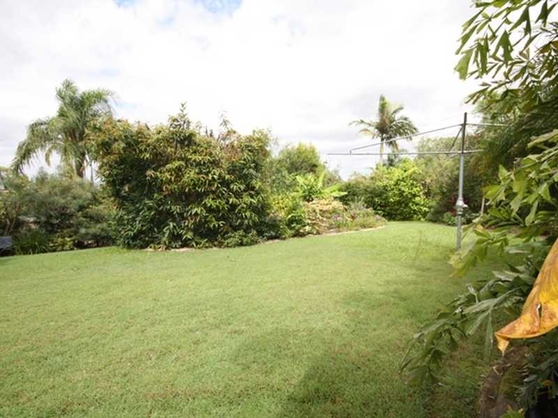 13 Edgehill Cr, Springwood QLD 4127