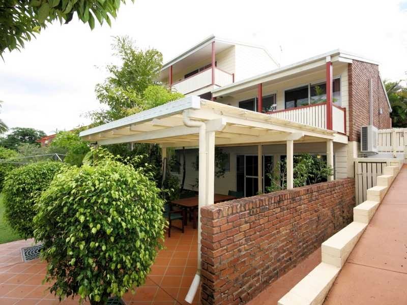 13 Edgehill Cr, Springwood QLD 4127