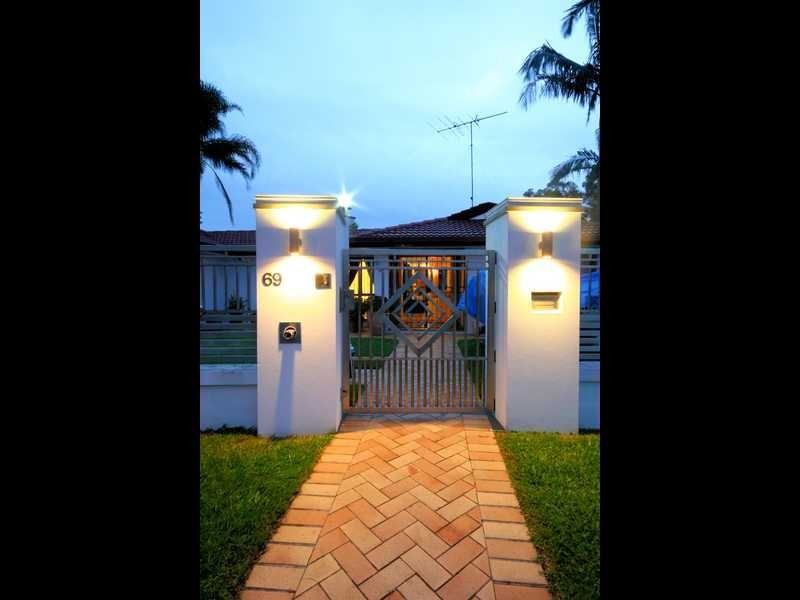 69 Dewar Drive, Loganholme QLD 4129