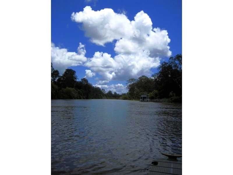 69 Dewar Drive, Loganholme QLD 4129