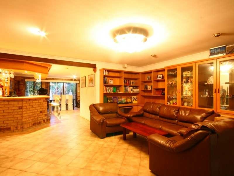 69 Dewar Drive, Loganholme QLD 4129