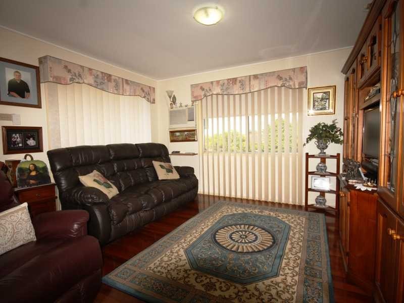 131 Smith Road, Woodridge QLD 4114