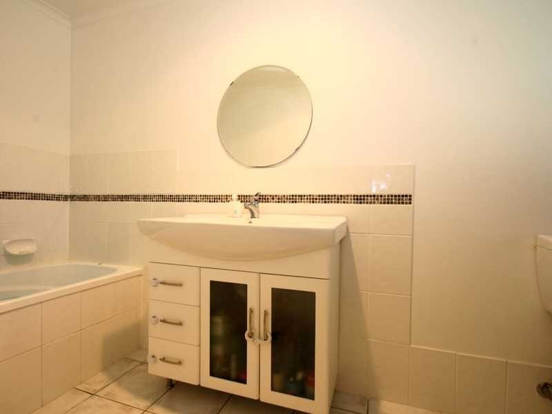 68 Springfield Crescent, Daisy Hill QLD 4127
