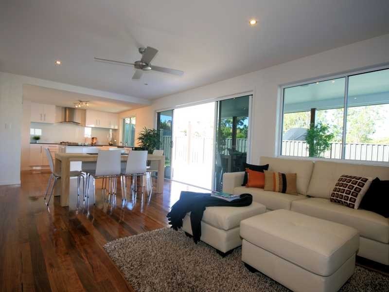 35 Yarabah Crescent, Shailer Park QLD 4128