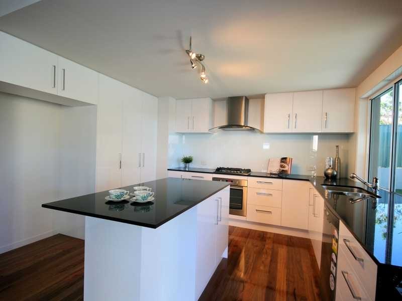 35 Yarabah Crescent, Shailer Park QLD 4128