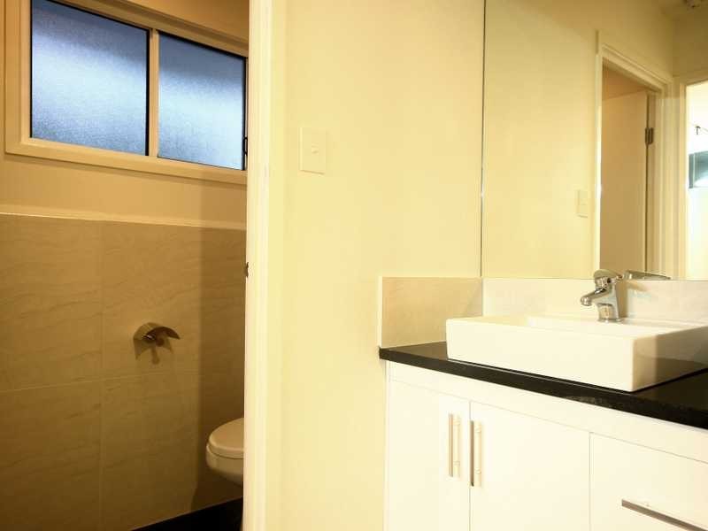 35 Yarabah Crescent, Shailer Park QLD 4128