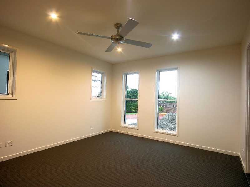 35 Yarabah Crescent, Shailer Park QLD 4128