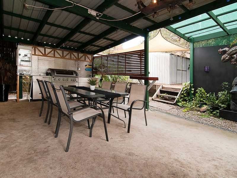 13 Hawdon Crescent, Springwood QLD 4127