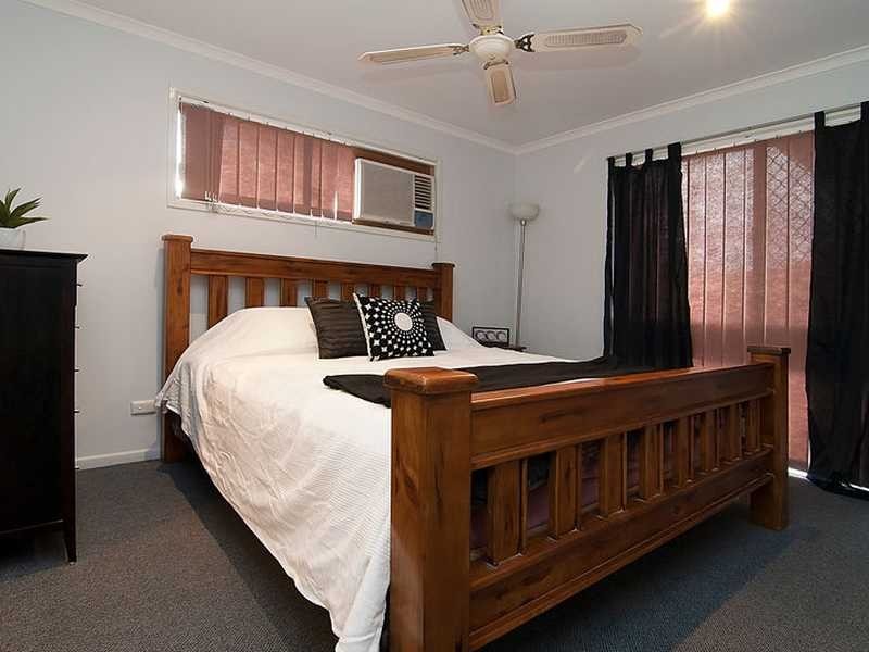 13 Hawdon Crescent, Springwood QLD 4127
