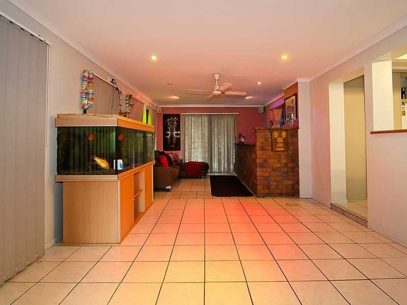 13 Hawdon Crescent, Springwood QLD 4127