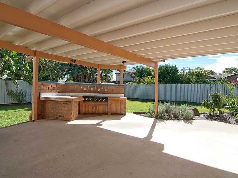 68 Chatswood Road, Springwood QLD 4127