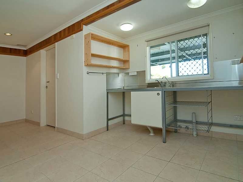 68 Chatswood Road, Springwood QLD 4127