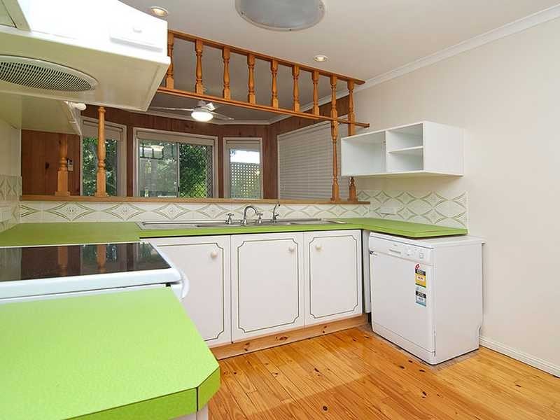 68 Chatswood Road, Springwood QLD 4127