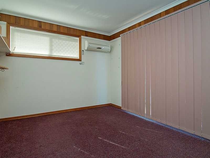 68 Chatswood Road, Springwood QLD 4127