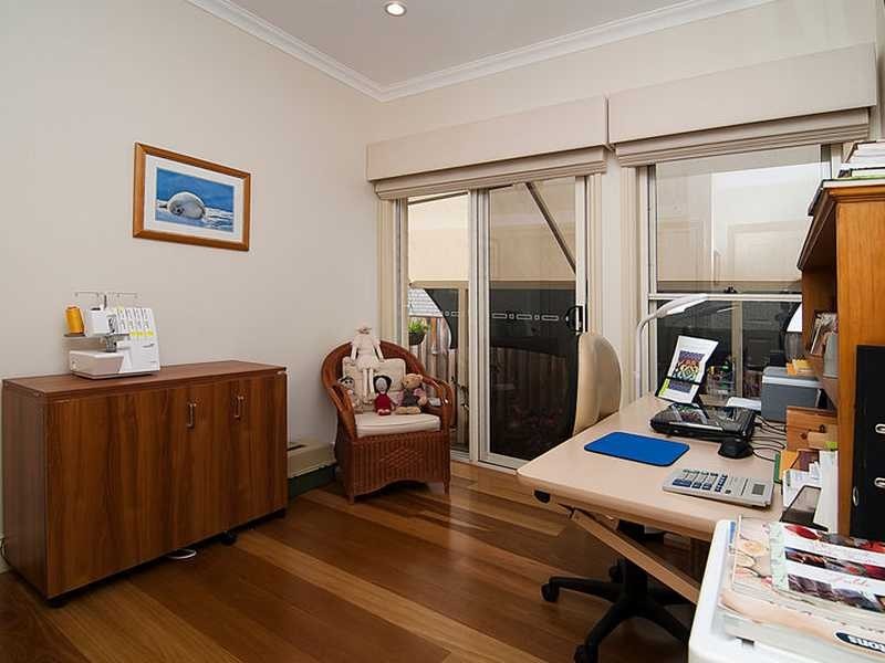 2 Nancy May Court, Daisy Hill QLD 4127