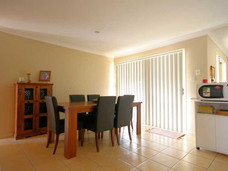 10 Ficus Drive, Meadowbrook QLD 4131