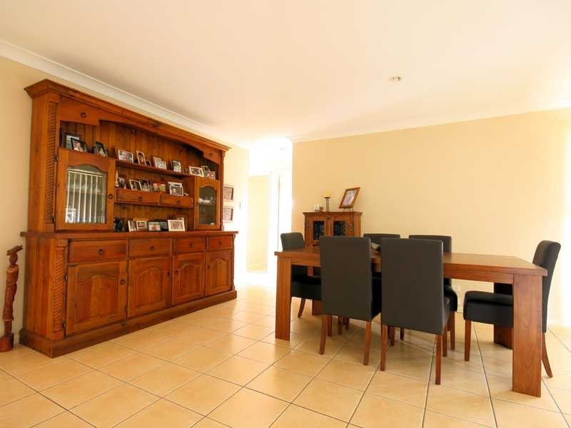 10 Ficus Drive, Meadowbrook QLD 4131