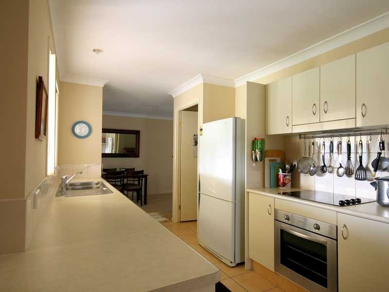10 Ficus Drive, Meadowbrook QLD 4131