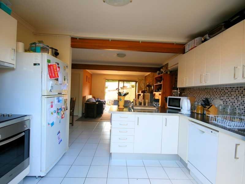 2/19 Chatswood Road, Daisy Hill QLD 4127