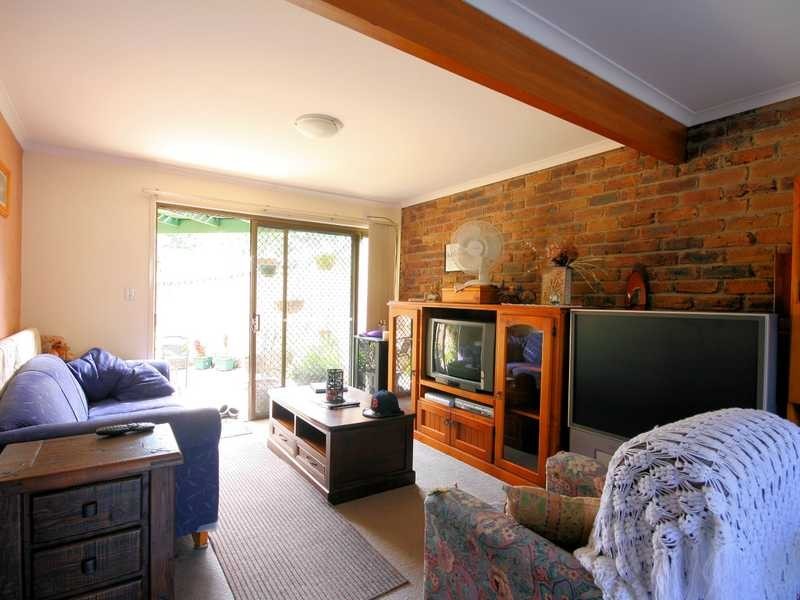 2/19 Chatswood Road, Daisy Hill QLD 4127