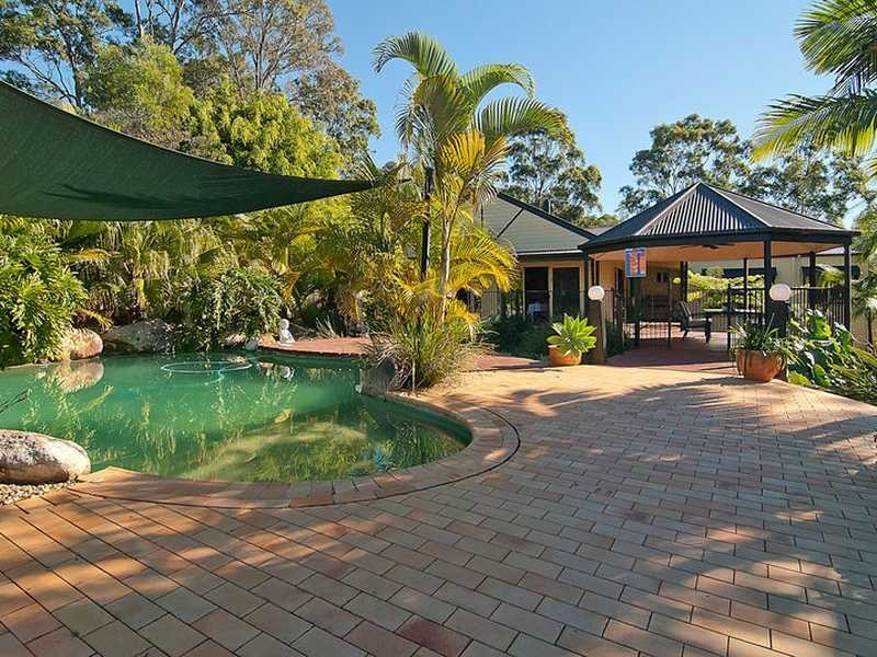 18-20 Hillview Crescent, Bahrs Scrub QLD 4207