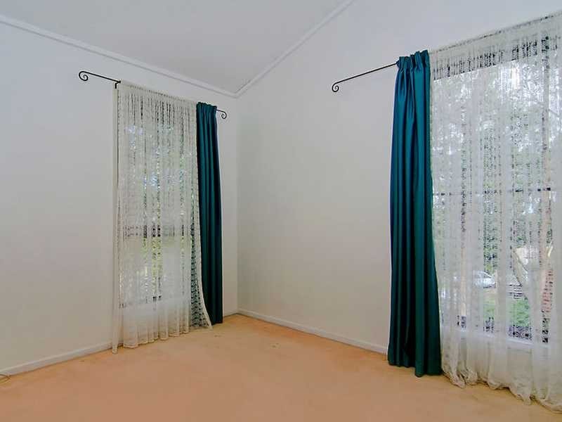 5 Greenhill Grove, Daisy Hill QLD 4127