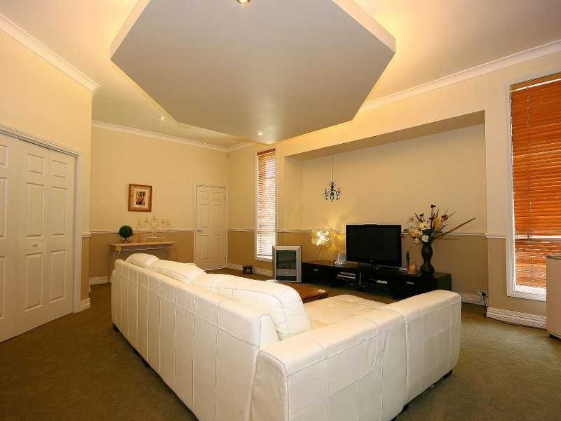 1 Mangaroon Court, Shailer Park QLD 4128
