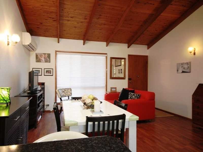 Unit 8/402 CHATSWOOD Road, Shailer Park QLD 4128