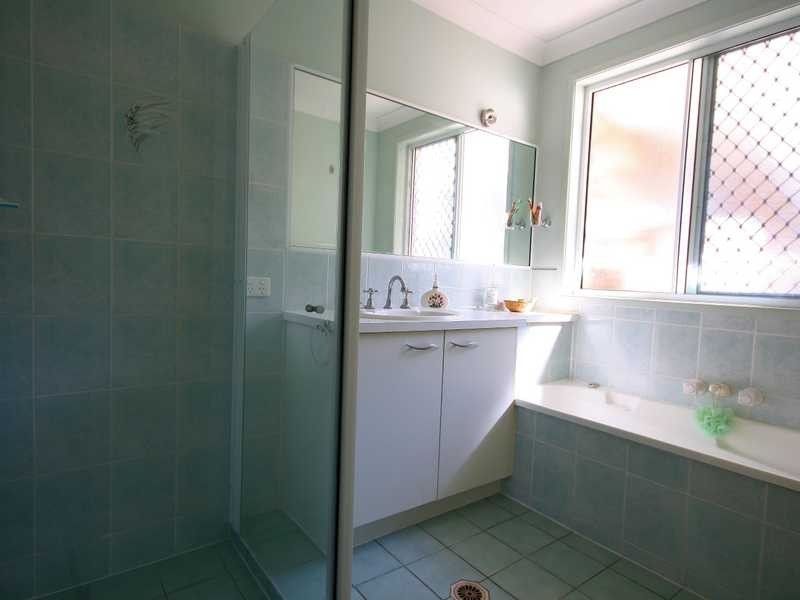 1 Tangadee Court, Shailer Park QLD 4128