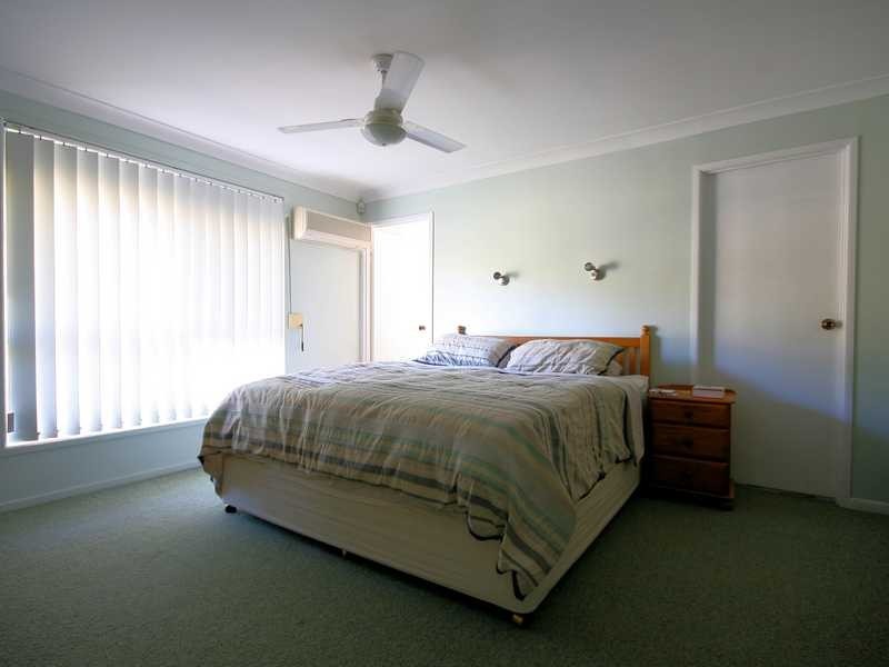 1 Tangadee Court, Shailer Park QLD 4128