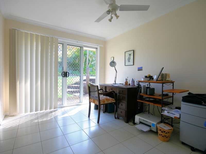 1 Tangadee Court, Shailer Park QLD 4128