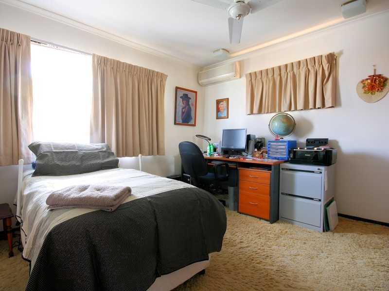 3 Drake Road, Springwood QLD 4127
