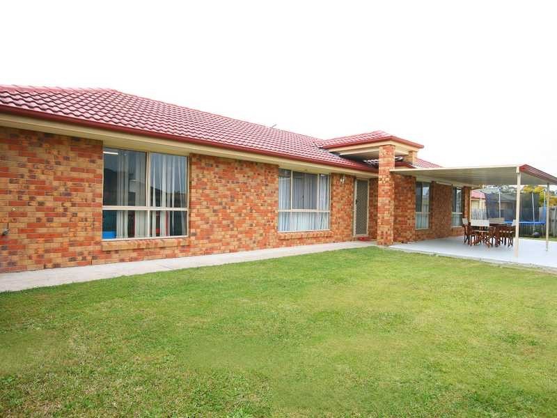 18 Ku-Ring-Gai Close, Loganholme QLD 4129