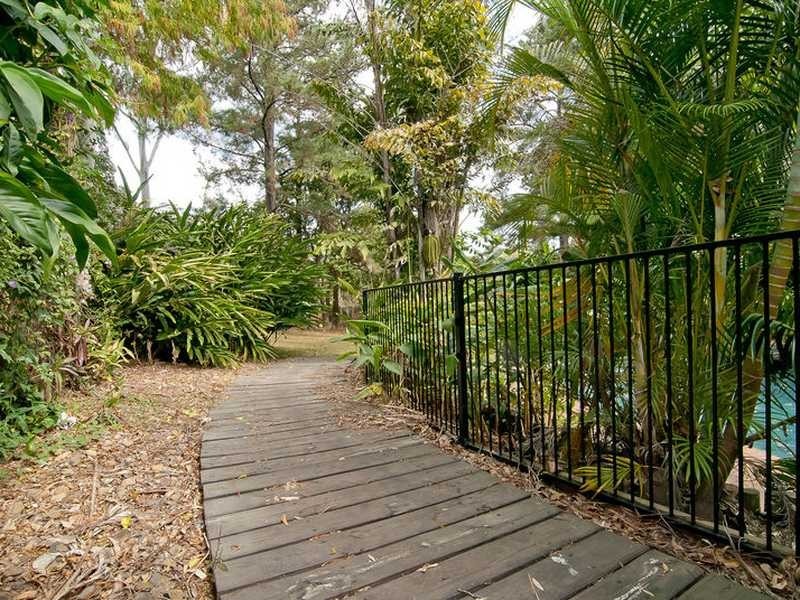 8 Highview Terrace, Daisy Hill QLD 4127