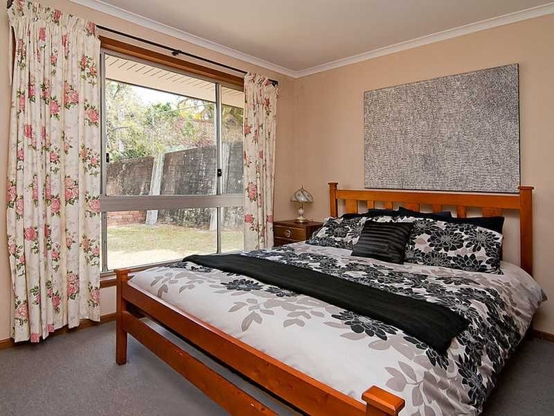 15 Jamie Grove, Springwood QLD 4127