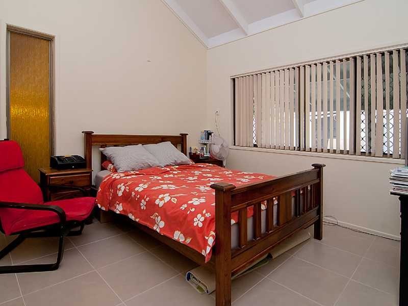 1-5 Barokee Drive, Tanah Merah QLD 4128