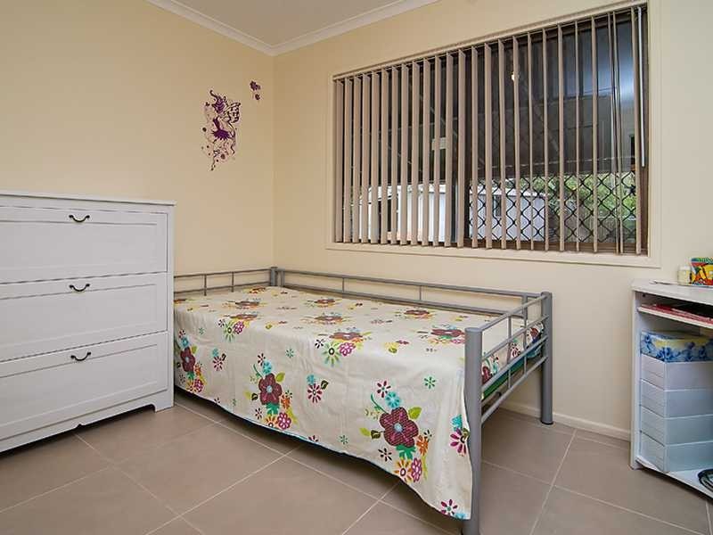 1-5 Barokee Drive, Tanah Merah QLD 4128