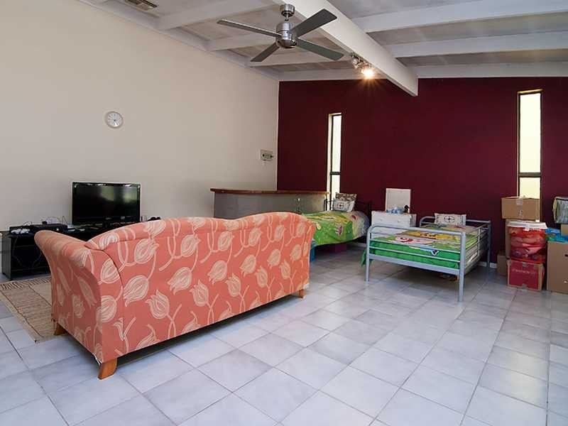 1-5 Barokee Drive, Tanah Merah QLD 4128