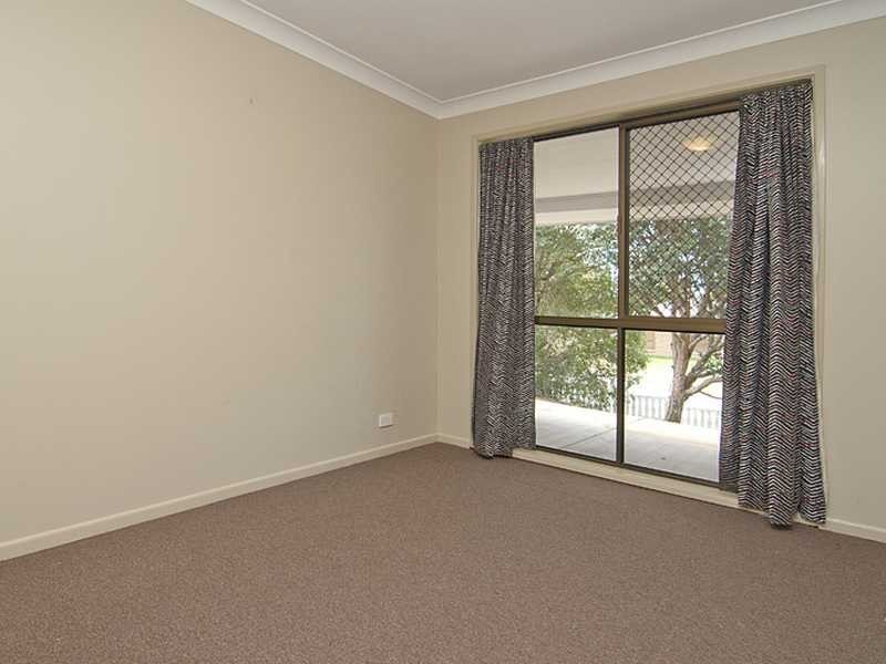 13 Shields Street, Mount Warren Park QLD 4207