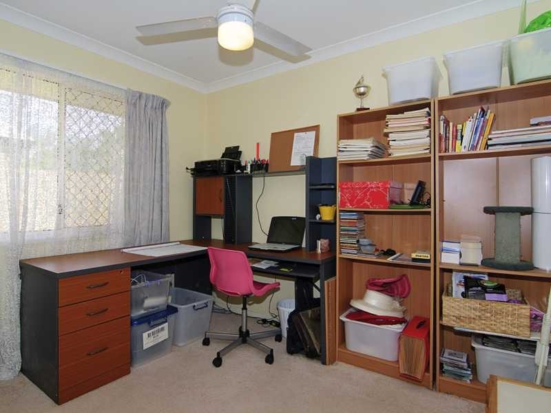 5 Wood Cl, Loganholme QLD 4129