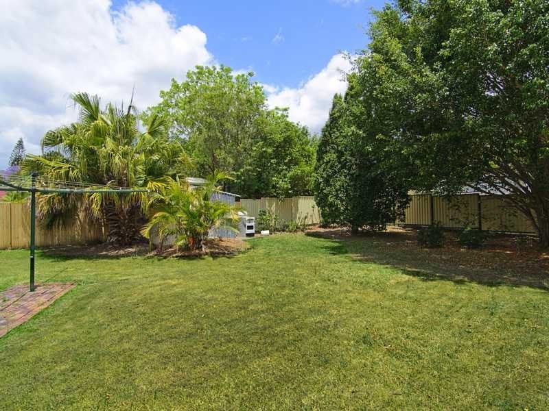 5 Wood Cl, Loganholme QLD 4129
