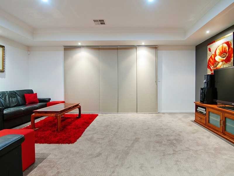 1 Mark Townend Link, Daisy Hill QLD 4127