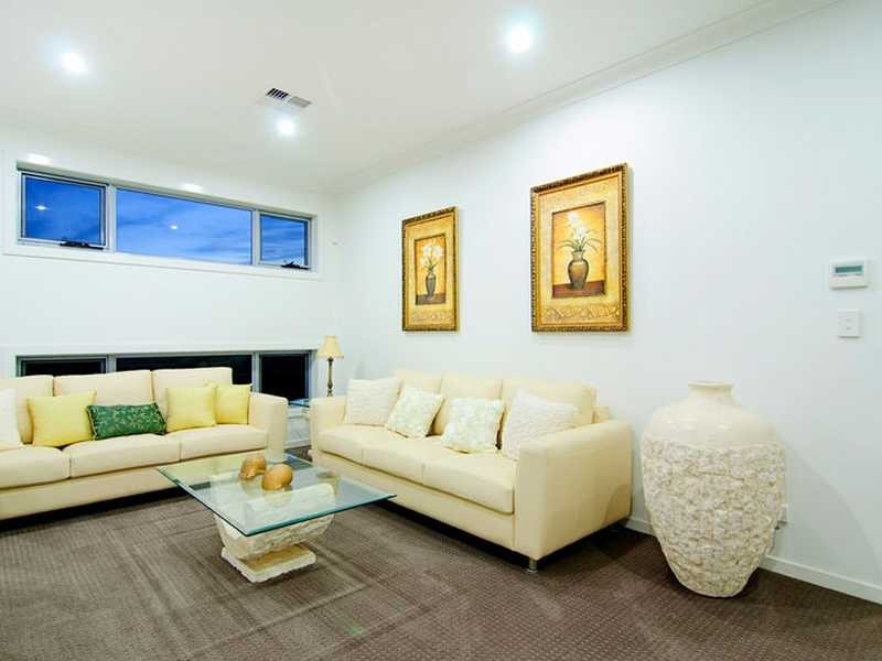 1 Mark Townend Link, Daisy Hill QLD 4127