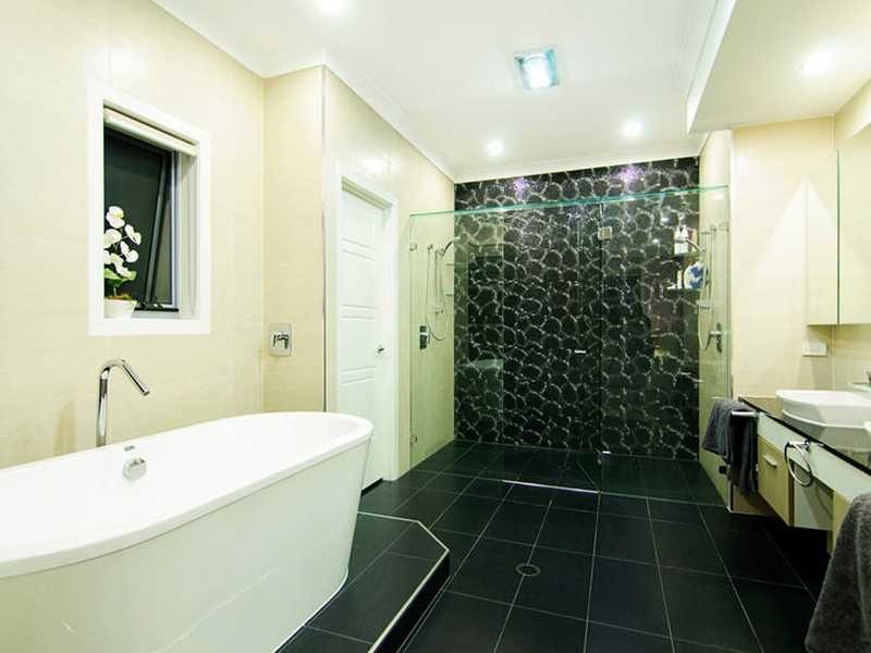 1 Mark Townend Link, Daisy Hill QLD 4127