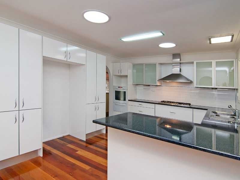 5 Cooba Court, Shailer Park QLD 4128