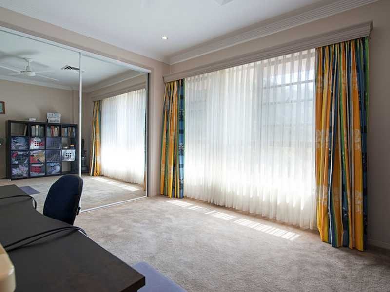 64 Highview Terrace, Daisy Hill QLD 4127