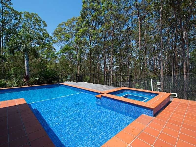 64 Highview Terrace, Daisy Hill QLD 4127