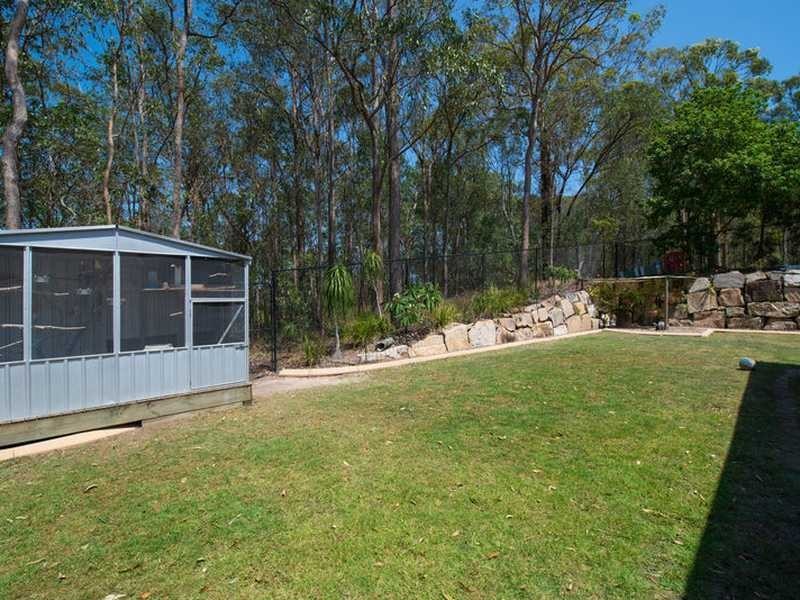 64 Highview Terrace, Daisy Hill QLD 4127