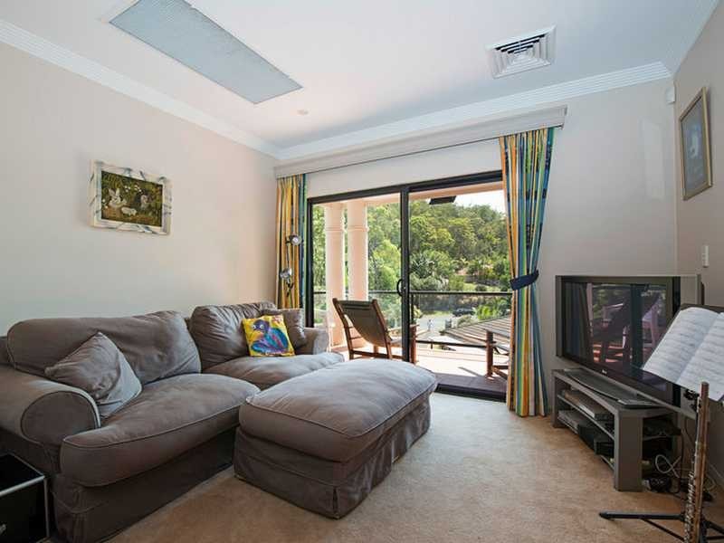 64 Highview Terrace, Daisy Hill QLD 4127